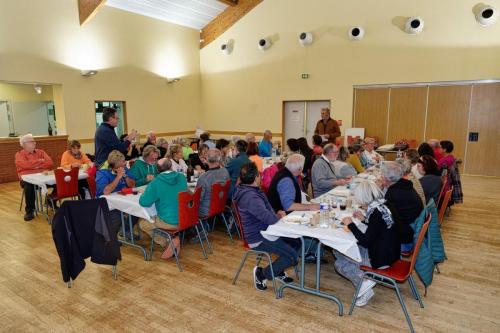 2025-10-12-RandoPartyDiner07